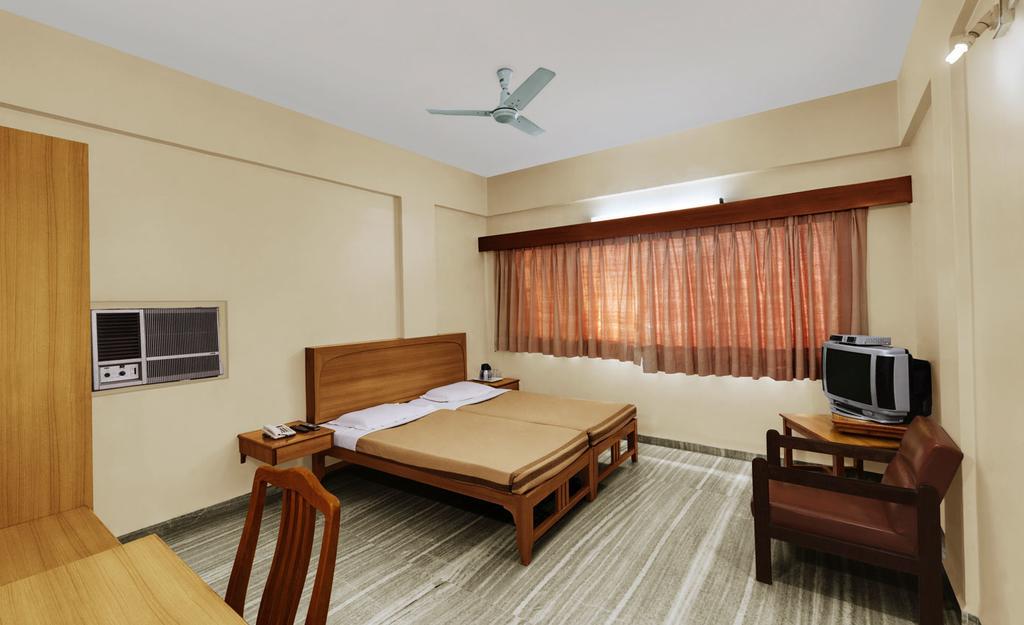 Hotel Meru 浦那 外观 照片