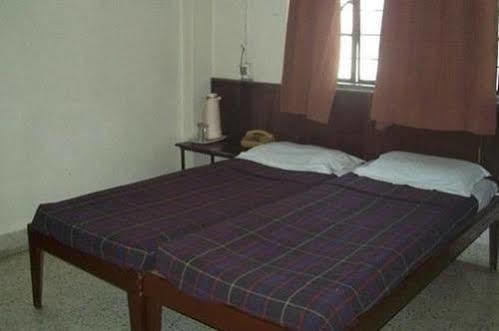 Hotel Meru 浦那 外观 照片